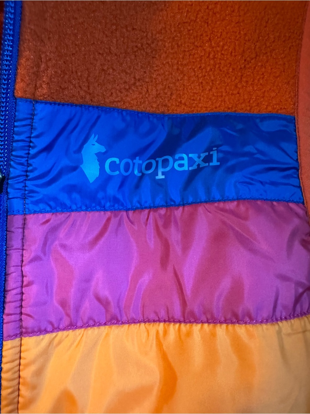 Cotopaxi women’s vest - Picture 2 of 4
